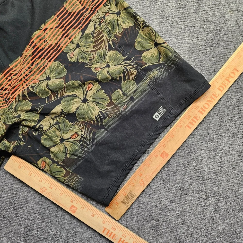 Salty Crew Mens 38 Board Shorts Black Floral Hibiscus Tropical Recycled Stretch
